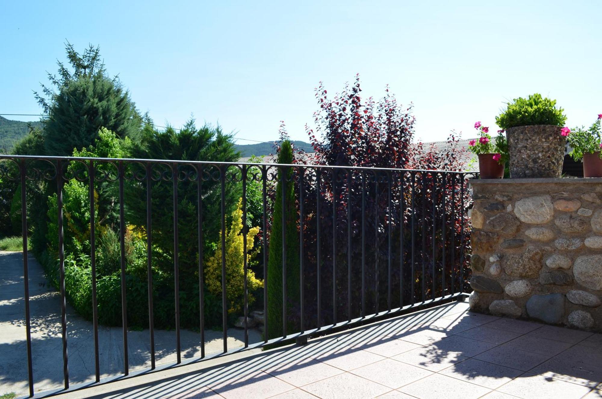 Casa Rural La Vall Del Cadi 라 세우 두르헬 외부 사진