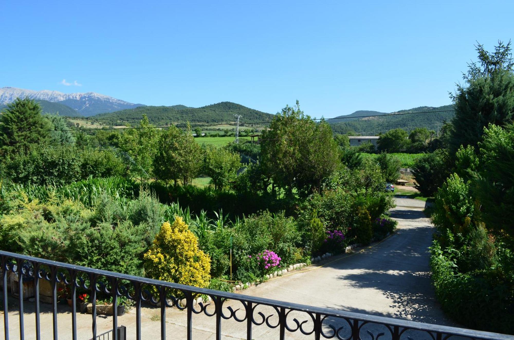 Casa Rural La Vall Del Cadi 라 세우 두르헬 외부 사진